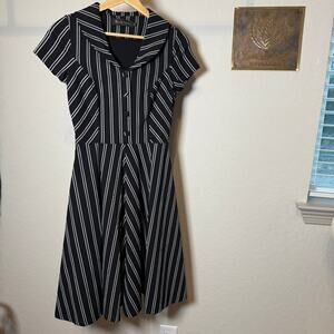 Women's Gown Town Retro Black and White Striped‎ Fit and Flair Dress Size Small
